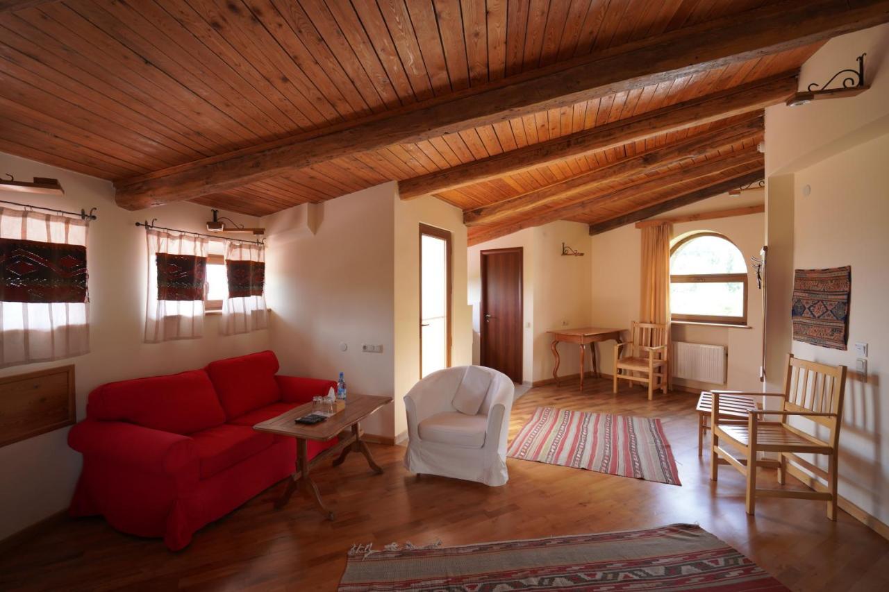 Hotel Mirhav غوريس المظهر الخارجي الصورة