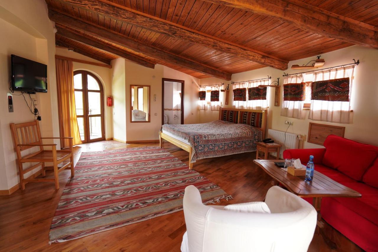 Hotel Mirhav غوريس المظهر الخارجي الصورة