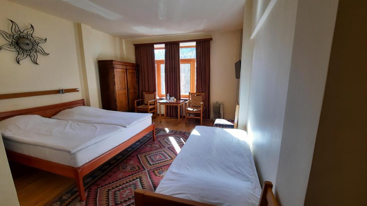 Hotel Mirhav غوريس المظهر الخارجي الصورة