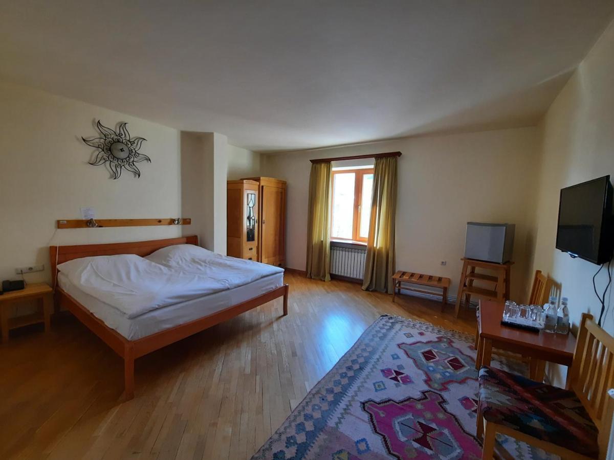 Hotel Mirhav غوريس المظهر الخارجي الصورة