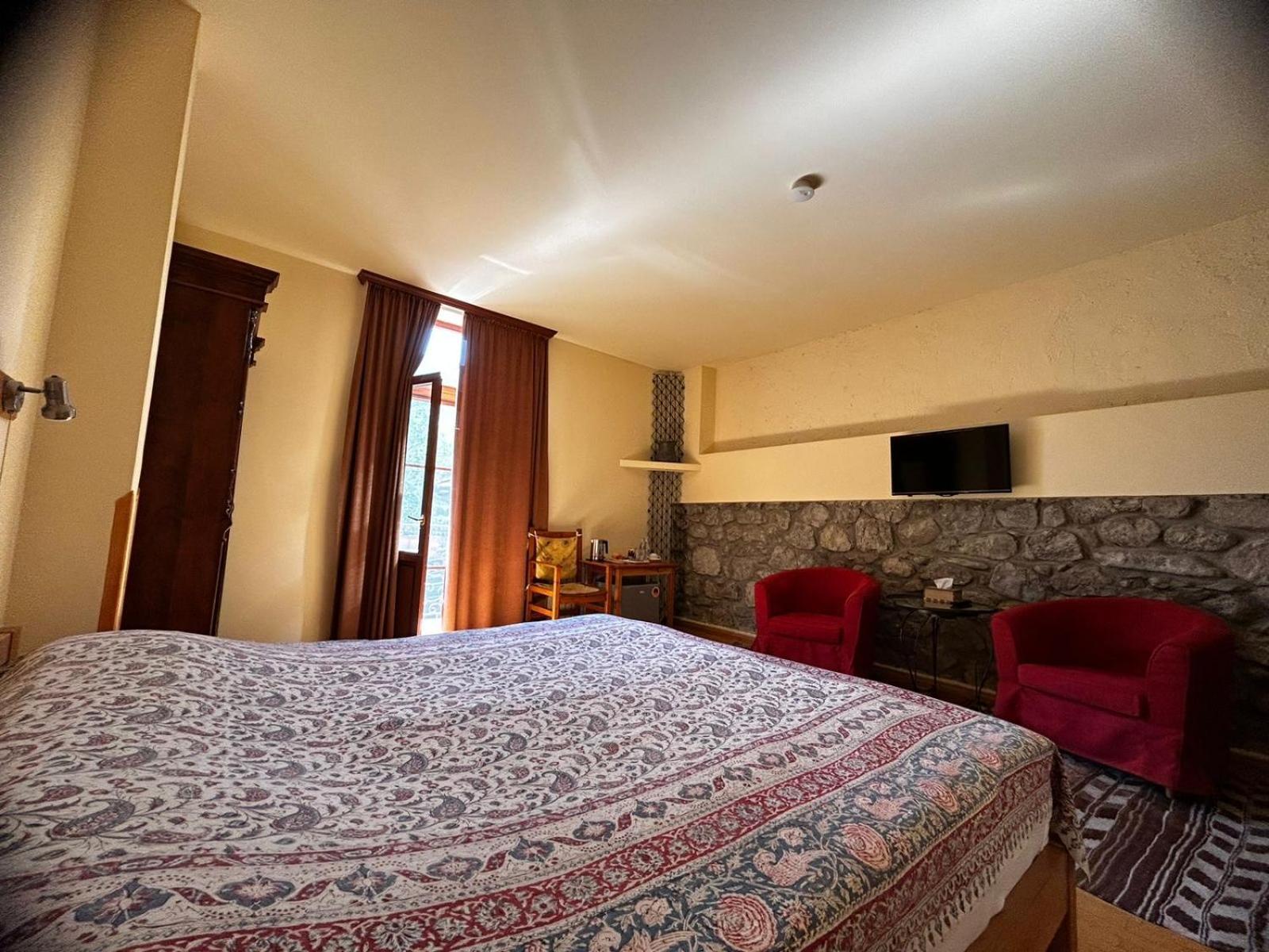 Hotel Mirhav غوريس المظهر الخارجي الصورة